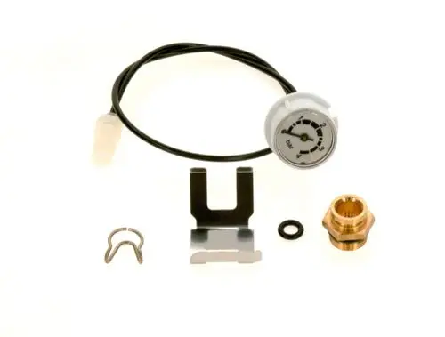 BOSCH Manometer-Set bestehend aus einem Druckmessgerät, einem Halter, einer Verbindungsmutter, einer Dichtung und einer Clipsicherung.